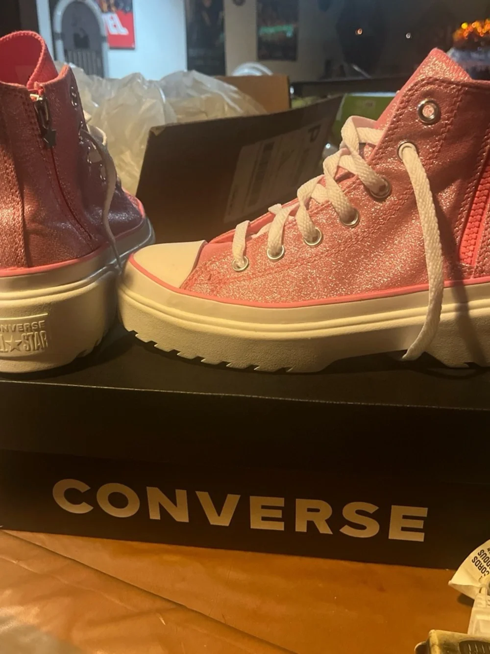 Converse sparkling pink